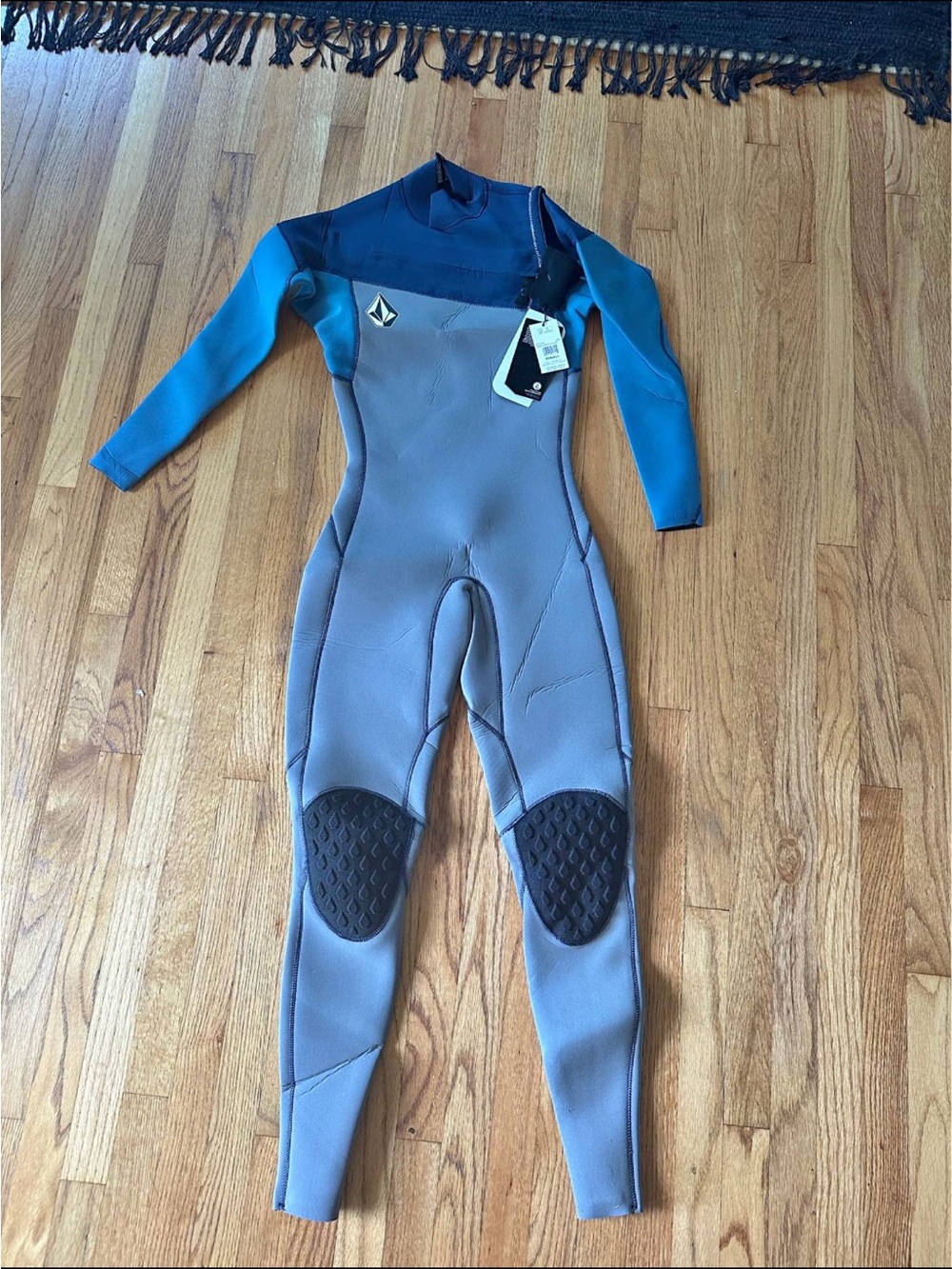 Volcom men’s  3/2 Blue/Gray Full Wetsuit xs nwt